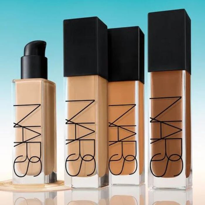 NARS Natural Radiant Longwear Foundation waterproof