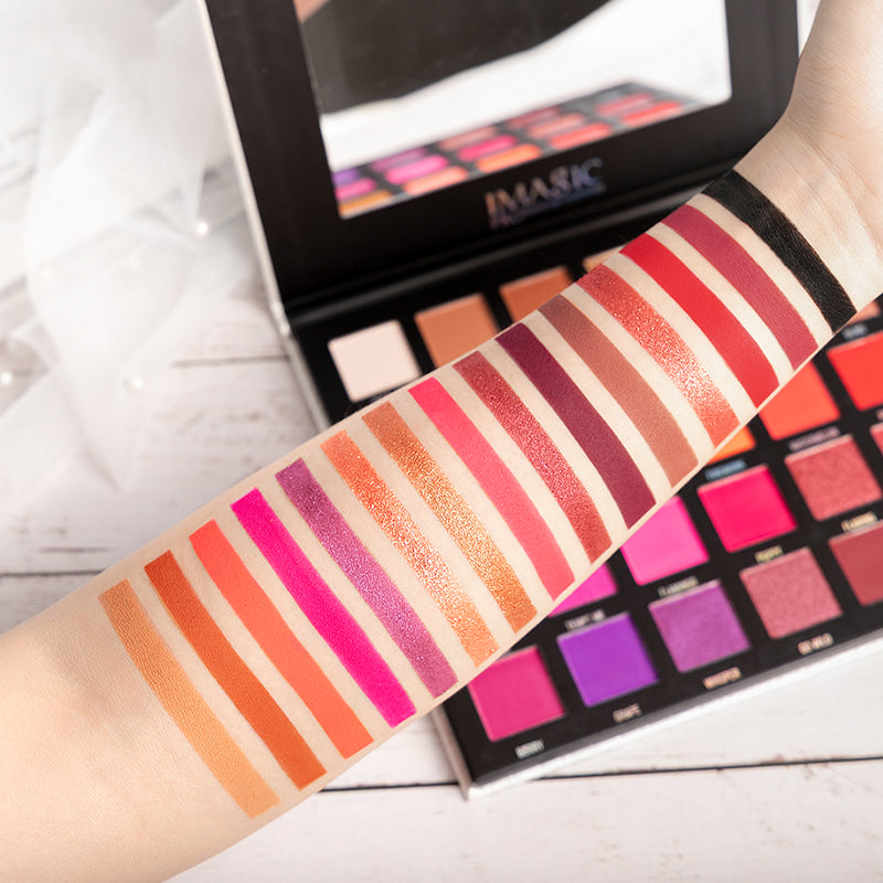 Imagic Professional Cosmetics Galaxy Shine shades